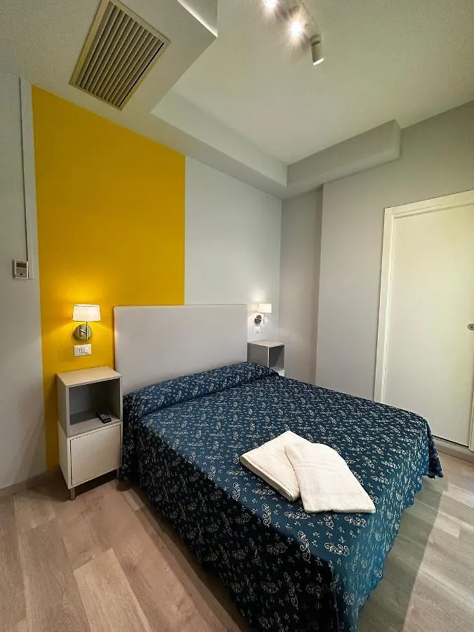 Hotel Sissi Rivazzurra Di Rimini 2*,