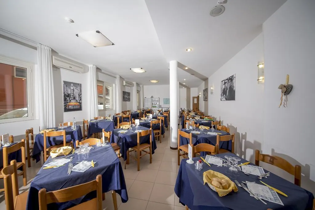 Hotel Sissi Rivazzurra Di Rimini 2*,  Italien