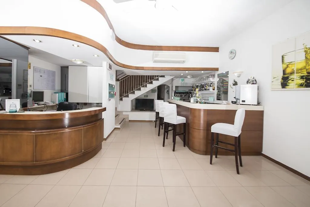 Hotel Sissi Rivazzurra Di Rimini 2*,  Italien